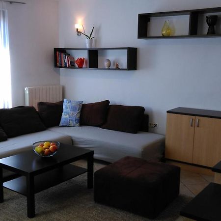 Lair By The Sea - Stoja, Pula Apartment Ngoại thất bức ảnh