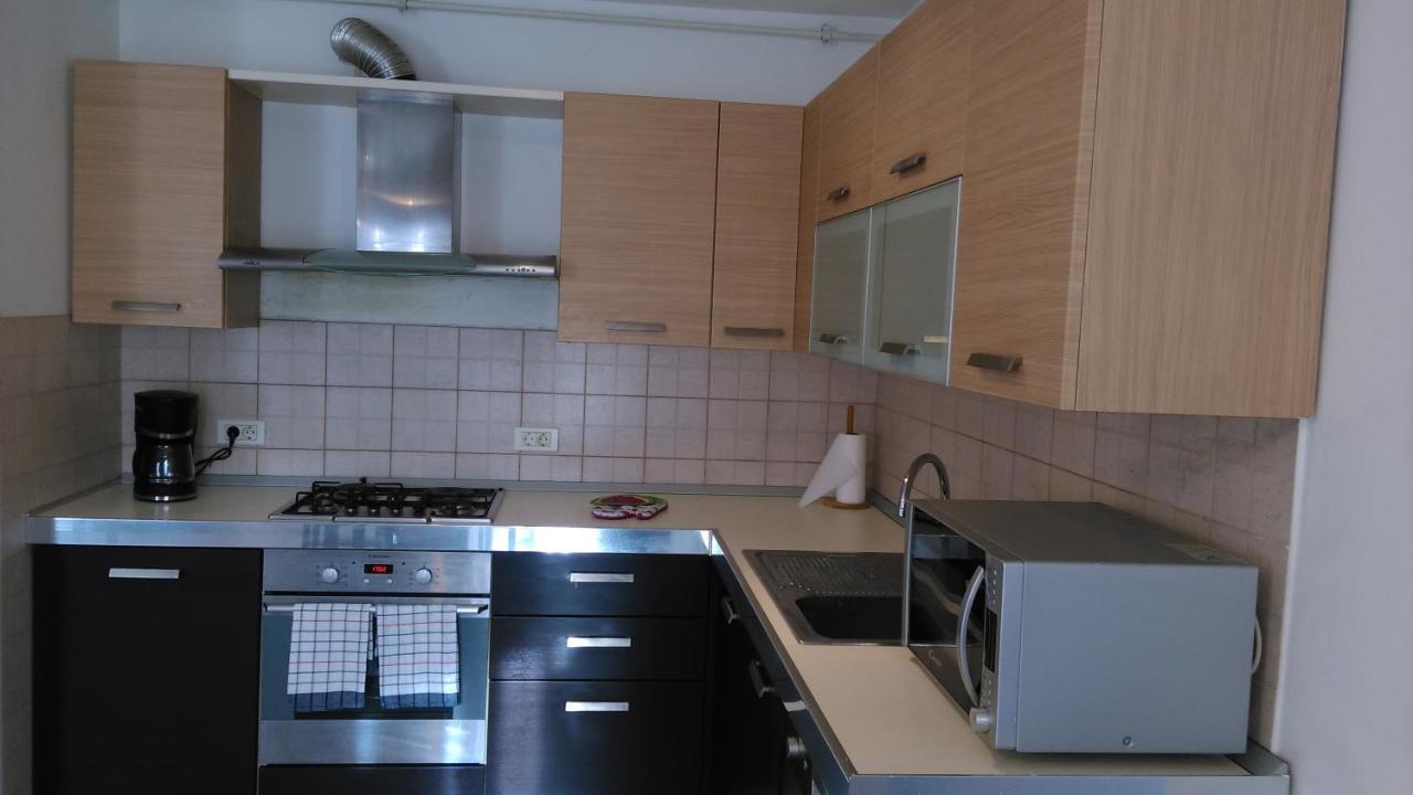 Lair By The Sea - Stoja, Pula Apartment Ngoại thất bức ảnh